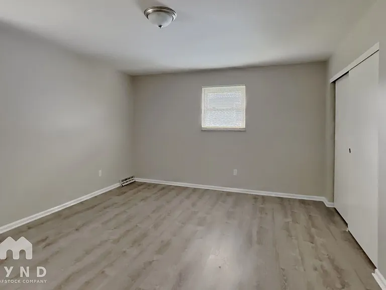 1525 Francisco Rd — Photo 10