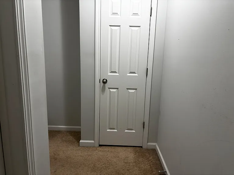 5600 Moresby Ct — Photo 32