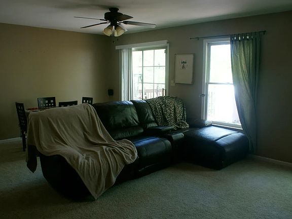 5th image of 10708 Chesterwood Dr