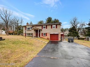 114 Gould Rd, Brodheadsville, PA 18322