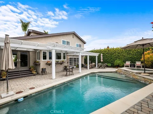 3670 Bluebell St, Seal Beach, CA 90740
