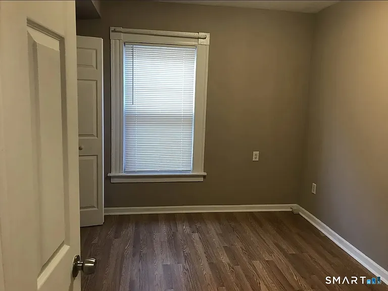 39 Pine St #2 — Photo 8