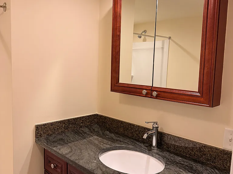90 Ludlow St #2 — Photo 37