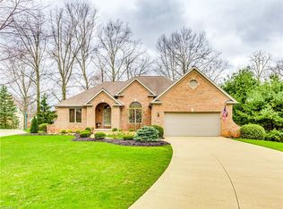 1421 Summer Wood Ln, Uniontown, OH 44685