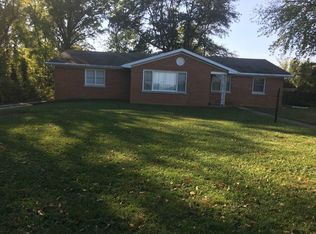 5404 Weaver Rd, Evansville, IN 47711