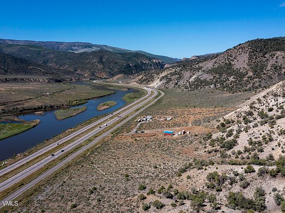 4th image of 1405 Highway 6