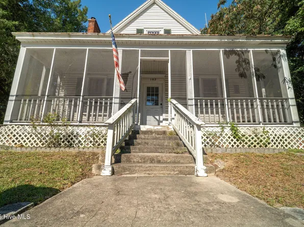 102 N Weber Street, Trenton, NC 28585