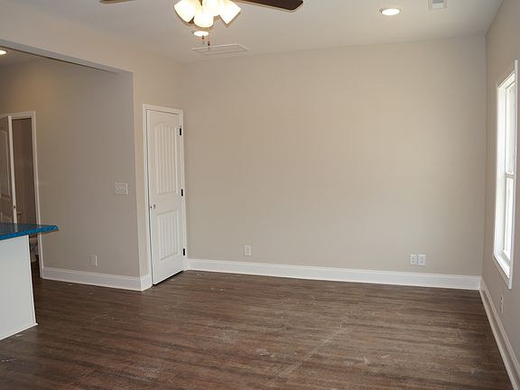 5th image of 317 Fallow Cir #1304
