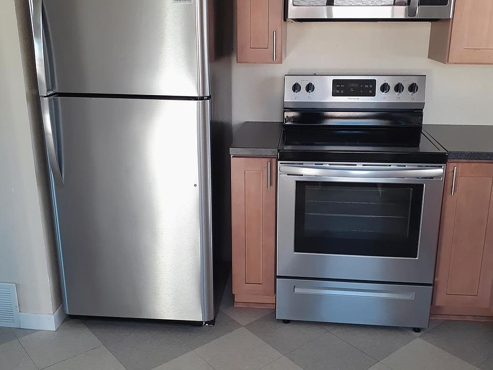1st image of 4874 W 11th Ave