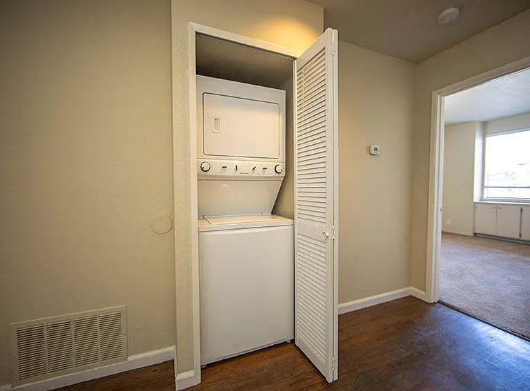 Laurel Grove — Photo 33