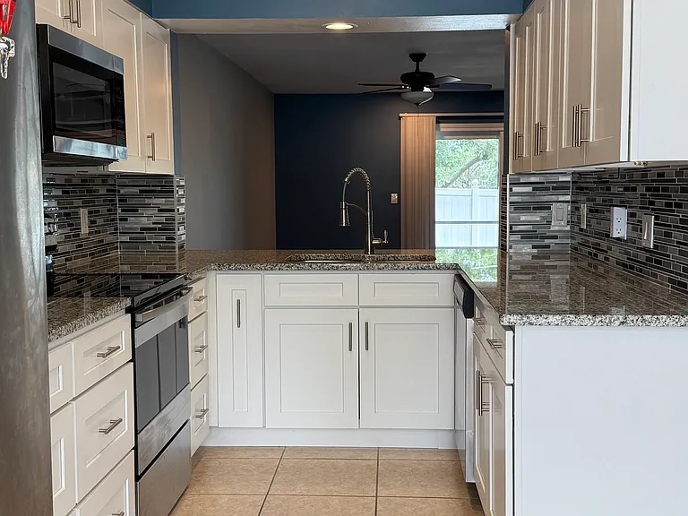 505 Sun Ridge Pl #122 — Photo 7