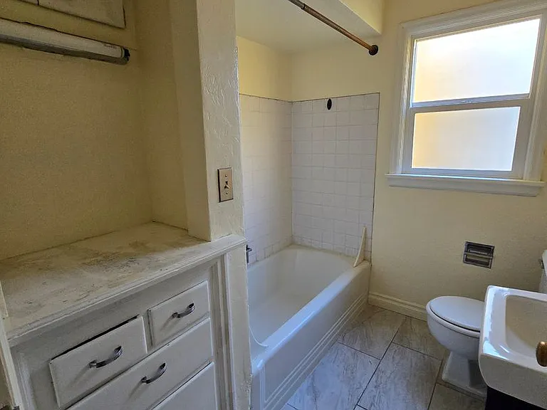 1024 E 17th Ave — Photo 12