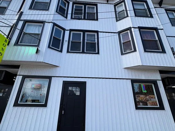 141-149 N 9th St, 141-149 N 9th St #2, Stroudsburg, PA 18360