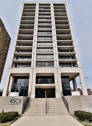 2nd image of 4501 Lindell Blvd APT 6B
