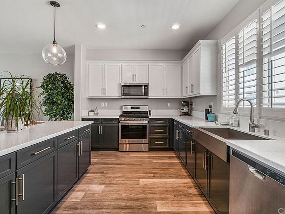 3rd image of 14420 Papaya Ln #4