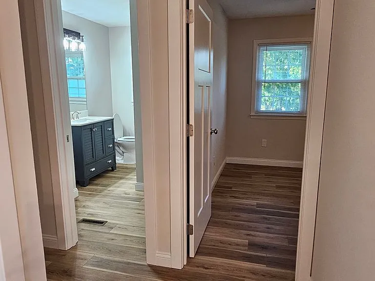 395 W Crocus Dr — Photo 8