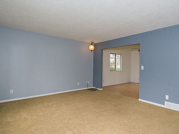 2nd image of 1406 Southfield Dr
