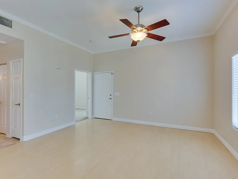 9303 Gilcrease Ave #2189-61 — Photo 12