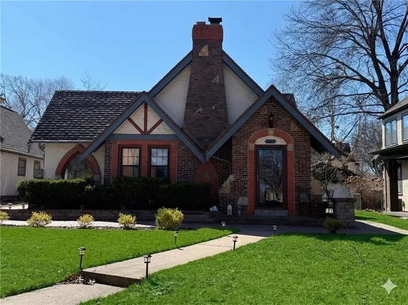 243 E 72nd Ter, Kansas City, MO 64114