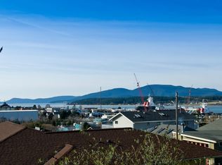 410 6th St, Anacortes, WA 98221