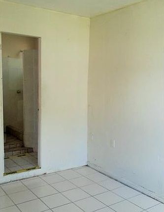 5th image of 3470 NW 32nd Street