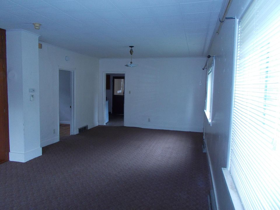 1st image of 527 1/2 E Pine St