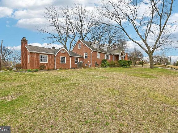 2nd image of 6165 Hanover Rd