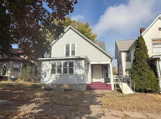 552 11th Ave S, Clinton, IA 52732
