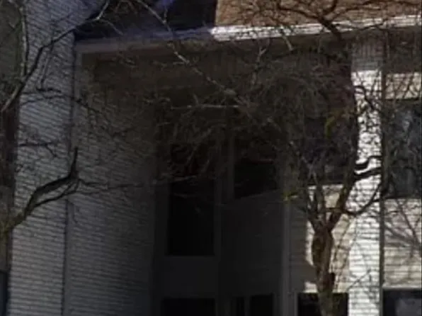 32005 W Twelve Mile Rd Unit 205, Farmington, MI 48334