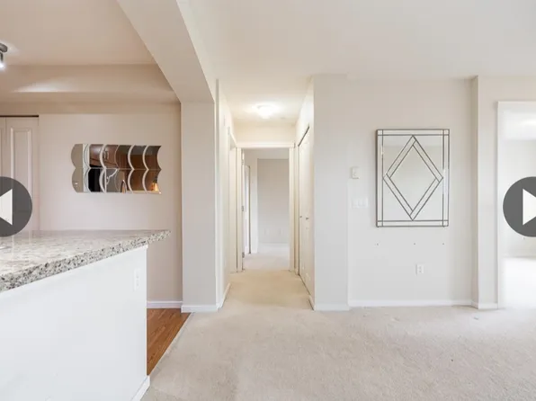 3082 Dayanee Springs Blvd, Coquitlam, BC V3E 0A3