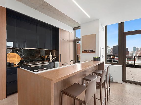 4th image of 196 Orchard St APT 9E