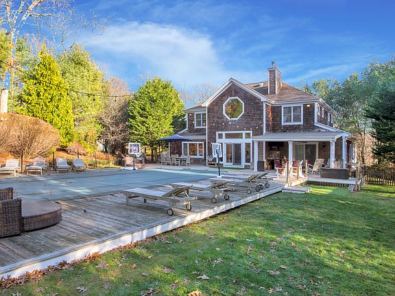 2nd image of 15 Lillian Ln
