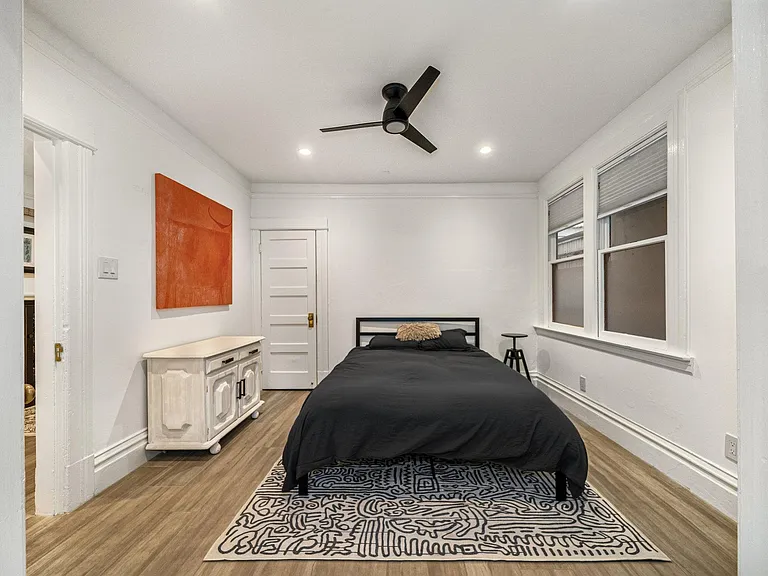 224 Lexington St — Photo 10