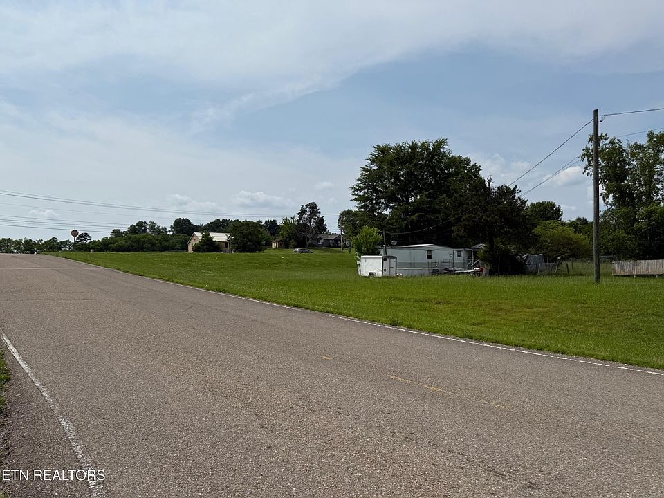 1st image of 686 Old Rutledge Pike W