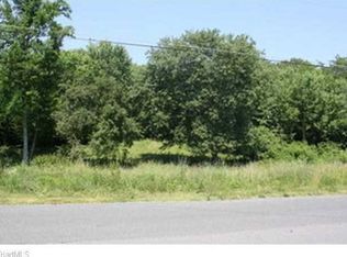 133 Gravely St, Mount Airy, NC 27030