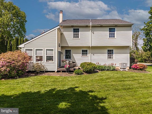 4th image of 111 Canter Ln