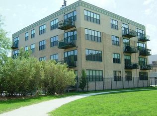2512 N Bosworth Ave APT 201, Chicago, IL