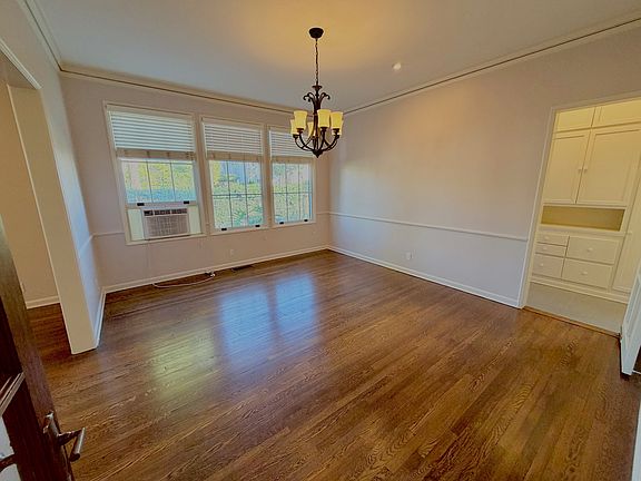 5th image of 602 S Oakland Ave #590
