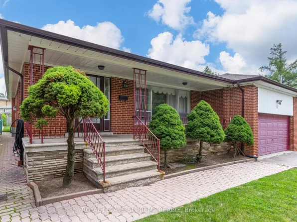 5 Paramount Ct #Basement, Toronto, ON M6M 2L3