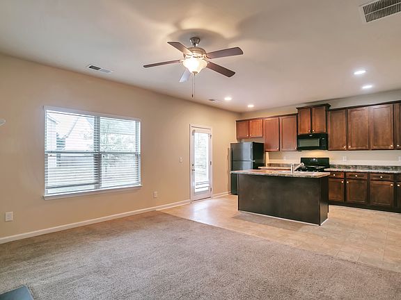 5th image of 2513 Shropshire Pl