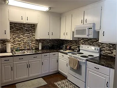 5420 Coburg Ave — Photo 13