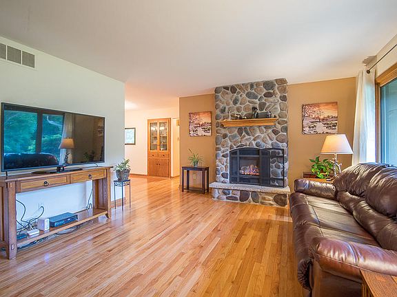 5th image of 12101 W Bel Mar Dr