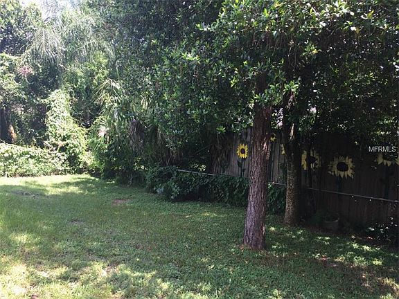 4th image of 8603 Chinaberry Dr