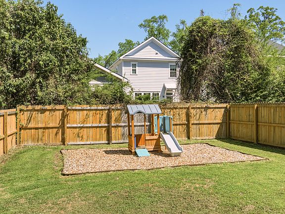 5th image of 550 Fleming Rd