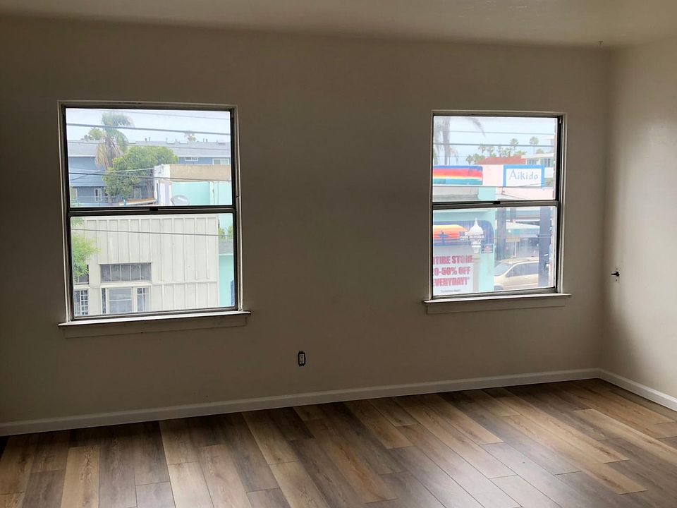 1st image of 1929 Bacon St #1