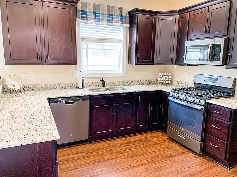224 Green Trees Dr — Photo 6