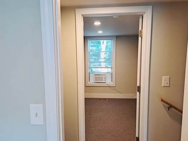 2046 Hartford Ave #5 — Photo 19