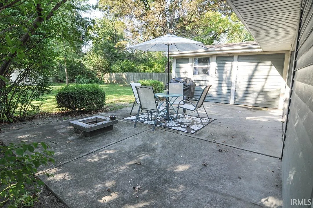 3 bed, 2.0 bath, 1488 sqft, $1,850 — Photo 4