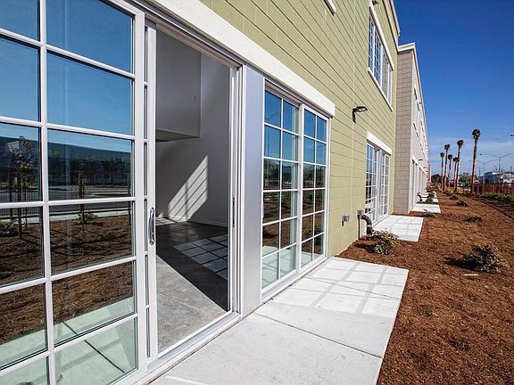 Work/Live Space Bottom Exterior
