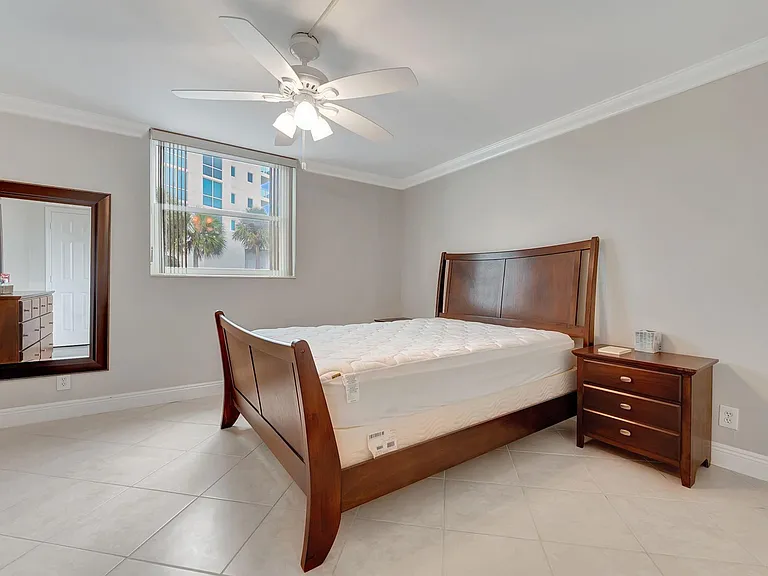 1913 S Ocean Dr #207 — Photo 22